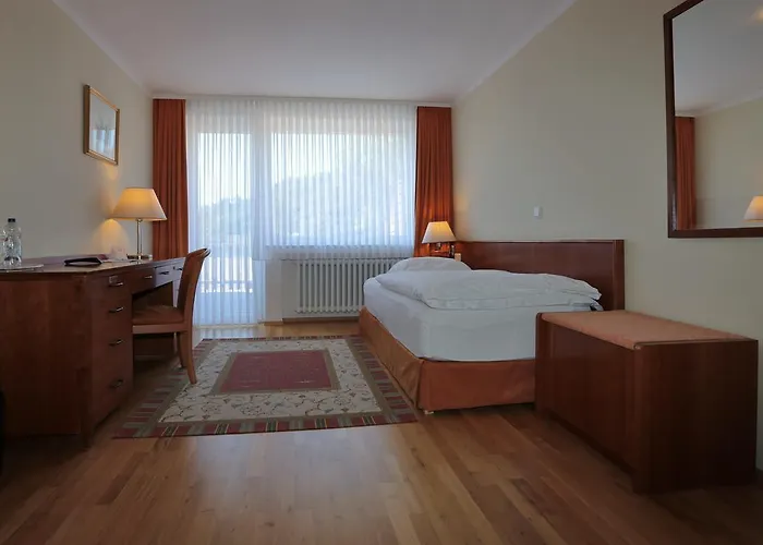 Am Rossberg 3* Altenahr