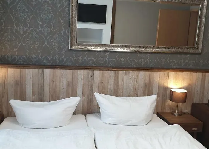 Hotell Am Rossberg 3*